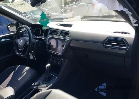 2020 Volkswagen Tiguan 2.0T Se/2.0T Se R-Line Black/2.0T Sel из США, поврежденный, VIN 3VV2B7AX4LM086536